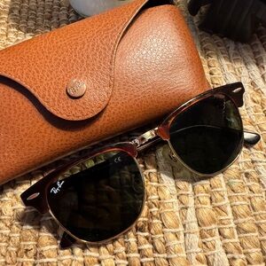 Ray-Ban unisex sunglasses